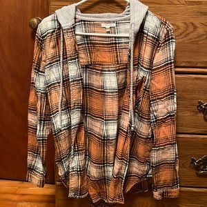 Used like new Maurice’s hooded flannel shirt
